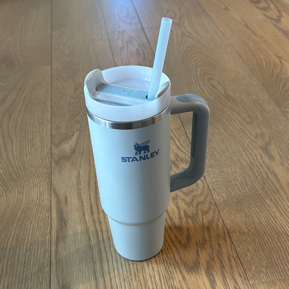 Stanley White and Gray  30oz